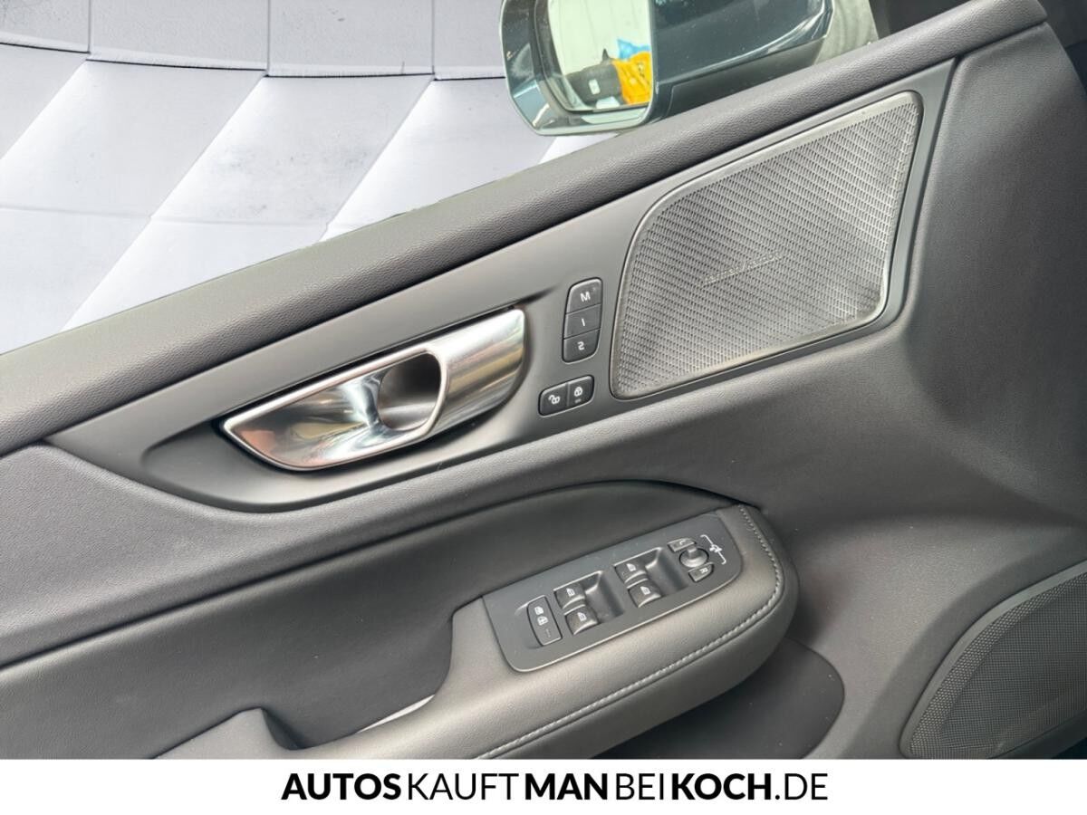 Volvo V60 T6 AWD Plug-in Hybrid Plus Bright