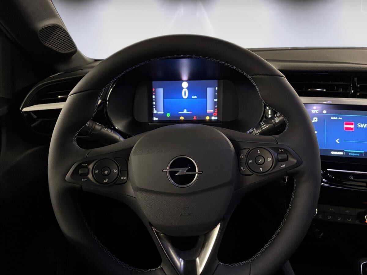 Opel Corsa 1.2 GS PDC vo + hi Kamera CarPlay