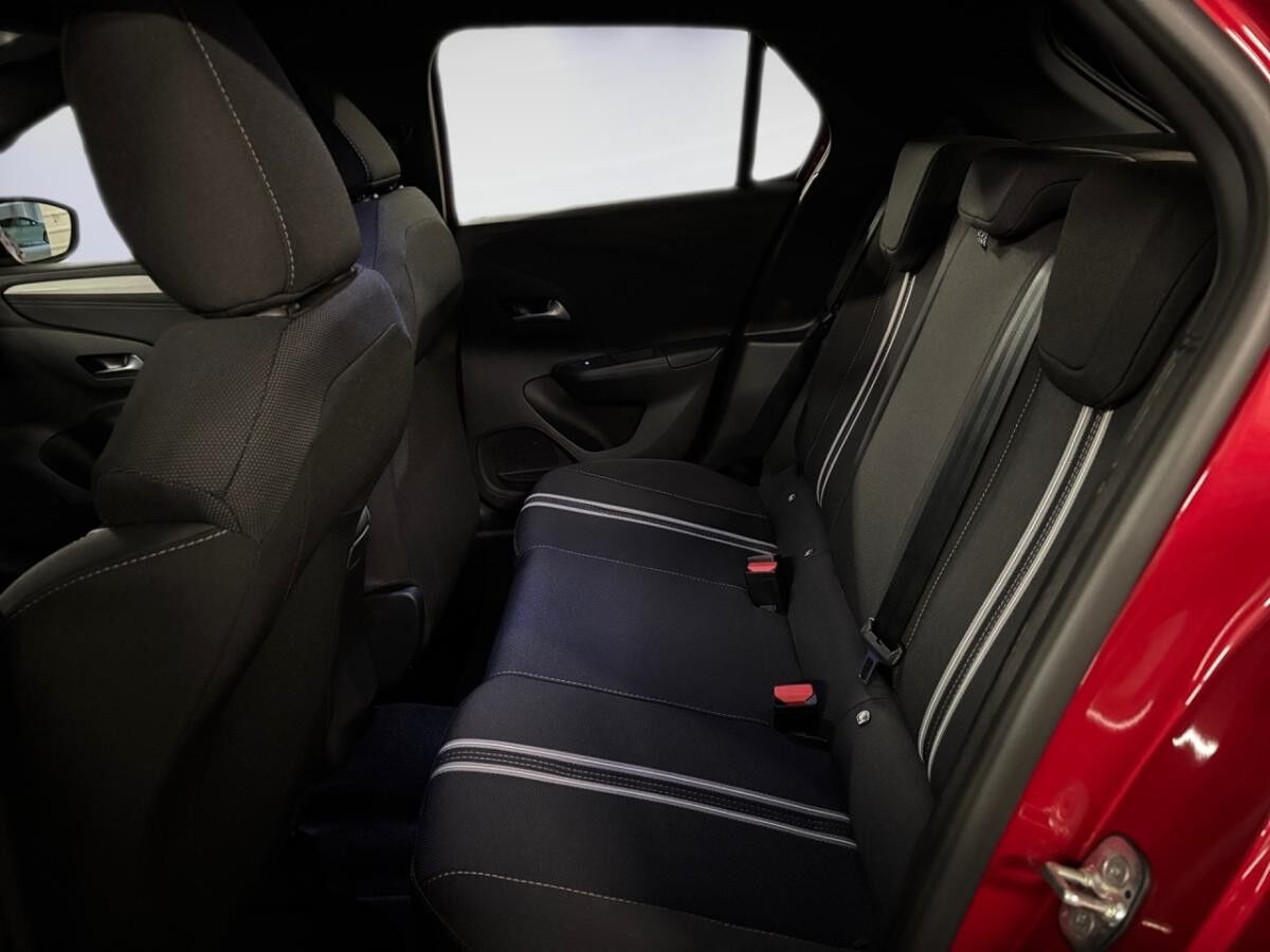 Opel Corsa 1.2 GS PDC vo + hi Kamera CarPlay