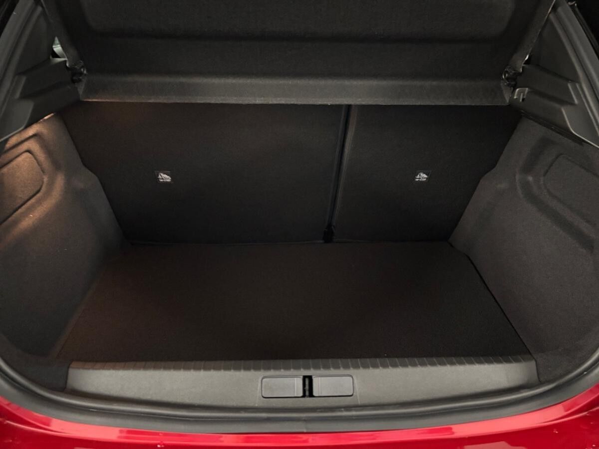 Opel Corsa 1.2 GS PDC vo + hi Kamera CarPlay