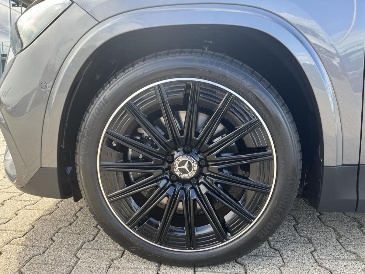 Mercedes-Benz GLA 250 4M AMG+Advanced+Night+20"+AHK+KeyGo+RüK