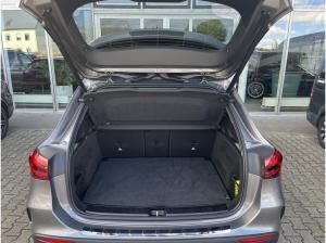 Mercedes-Benz GLA 250 4M AMG+Advanced+Night+20"+AHK+KeyGo+RüK