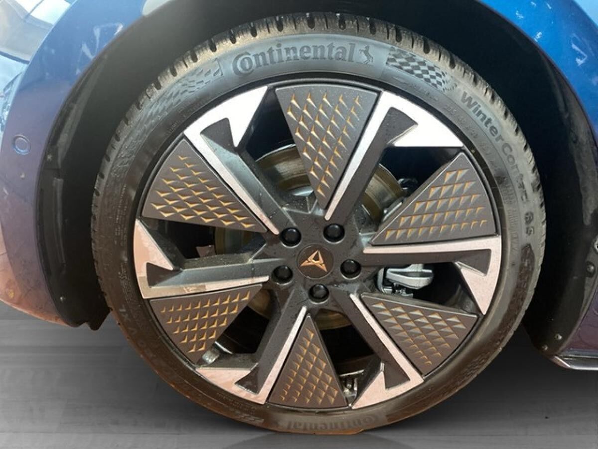 Cupra Born VZ h 20 PANO HUD TOP VIEW SENNHEISER HEAT PUMP