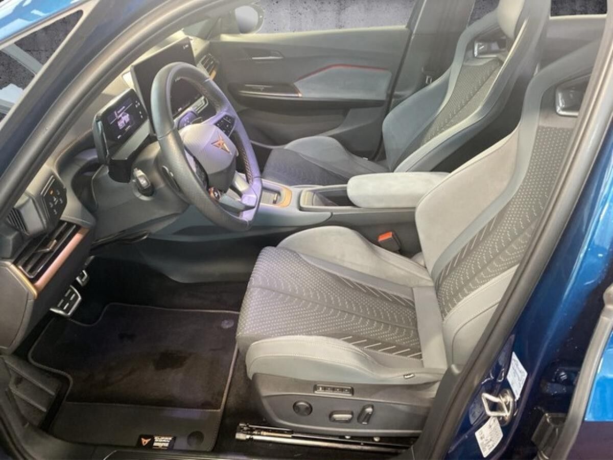 Cupra Born VZ h 20 PANO HUD TOP VIEW SENNHEISER HEAT PUMP