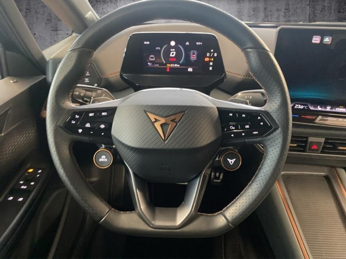 Cupra Born VZ h 20 PANO HUD TOP VIEW SENNHEISER HEAT PUMP