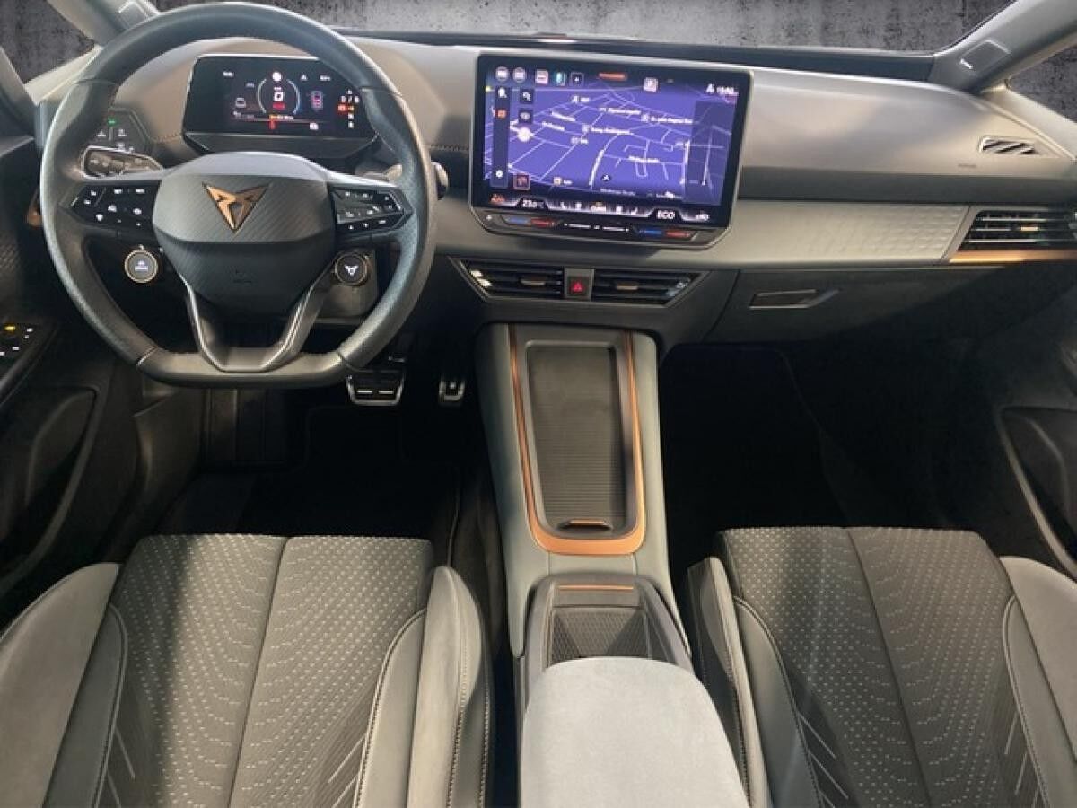 Cupra Born VZ h 20 PANO HUD TOP VIEW SENNHEISER HEAT PUMP