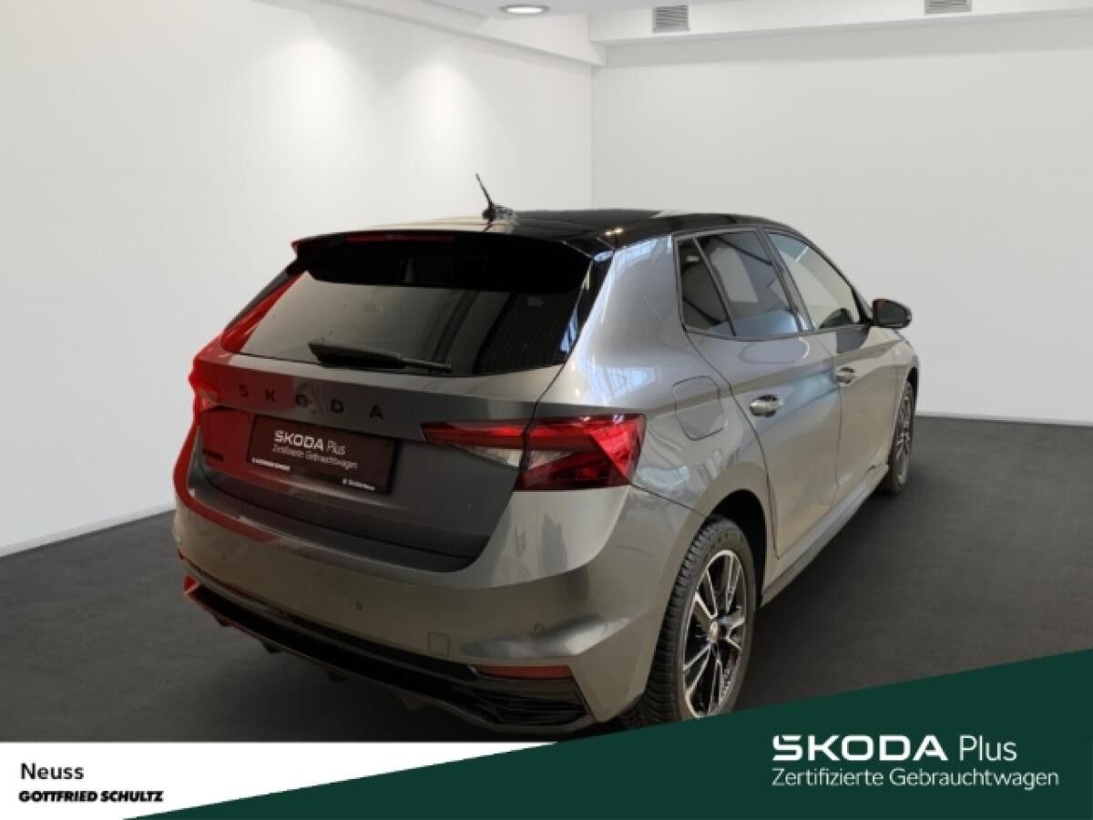 Skoda Fabia MONTE CARLO DSG SITZHEIZUNG EINPARKHILFE NAVI LED