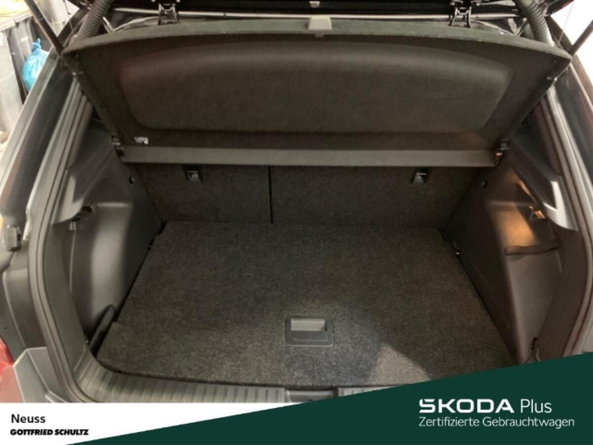 Skoda Fabia MONTE CARLO DSG SITZHEIZUNG EINPARKHILFE NAVI LED