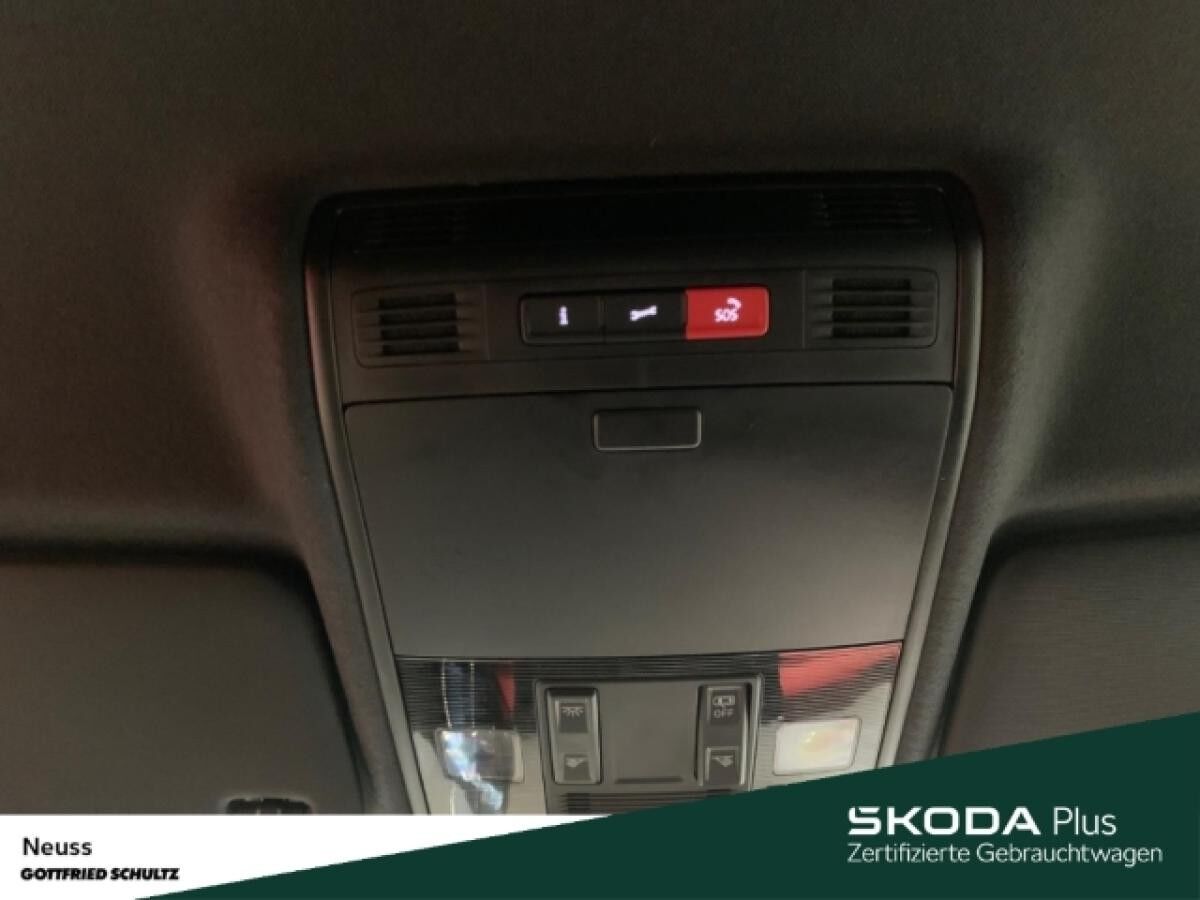 Skoda Fabia MONTE CARLO DSG SITZHEIZUNG EINPARKHILFE NAVI LED