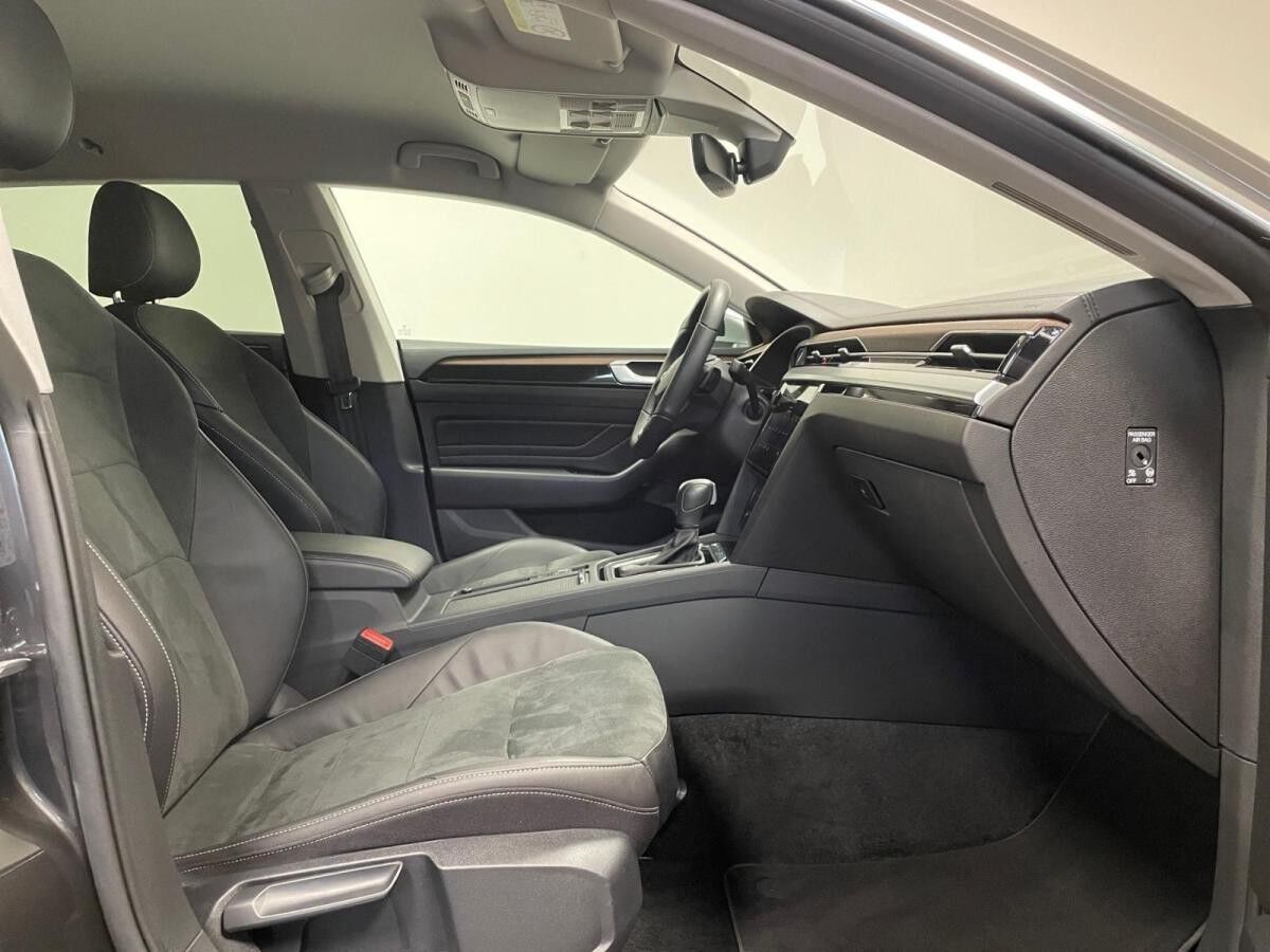 Volkswagen Arteon Shooting Brake Elegance 2.0 TSI 140kW DSG - LED AHK Rear View IQ.Drive Navi LM SHZ DAB+ MFL Digital Cockpit Pro