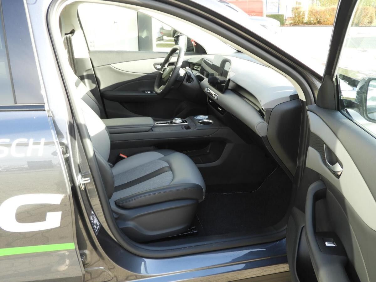 MG S5 EV MG S5 EV Luxury Long Range