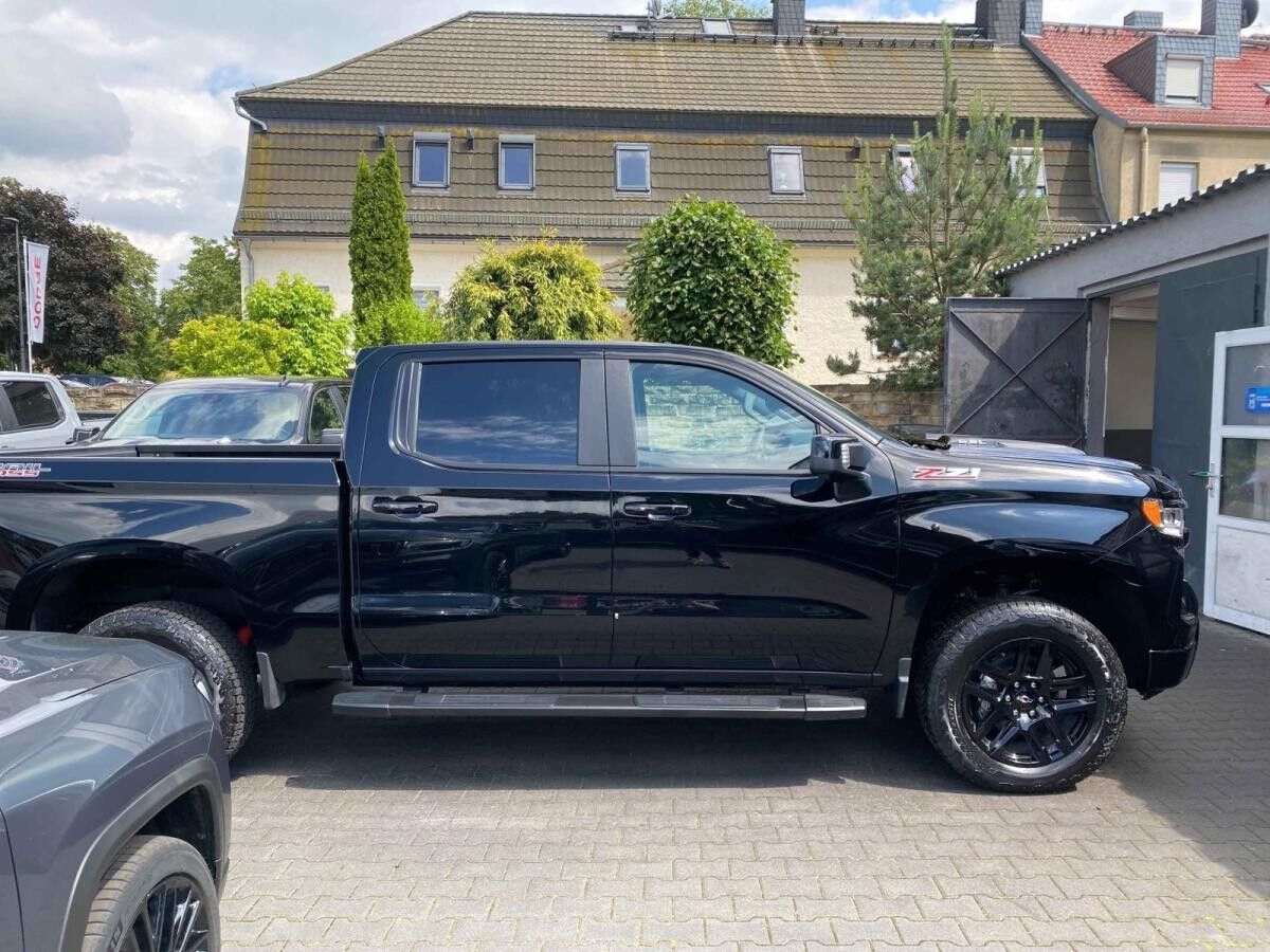 Chevrolet Silverado 1500 4WD LT TRAIL BOSS 6.2L V8