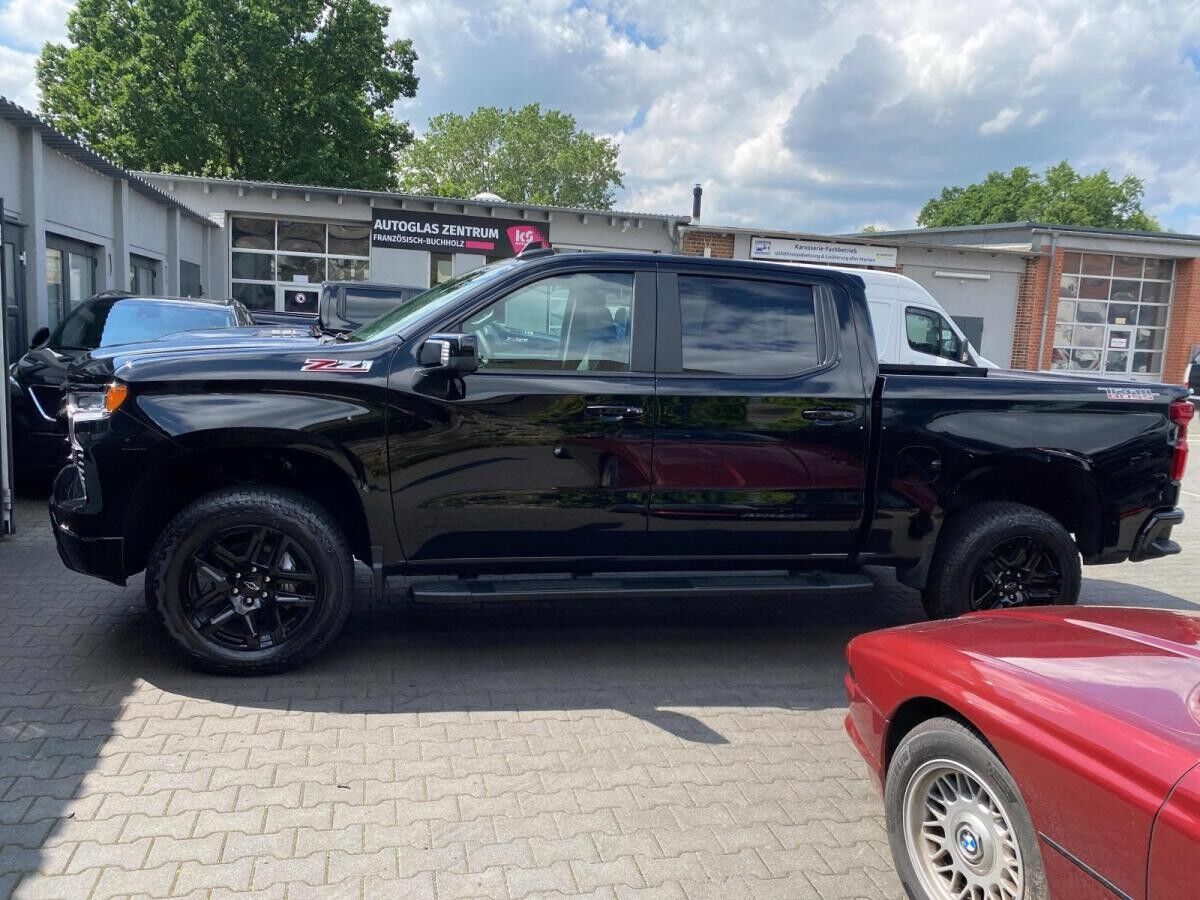 Chevrolet Silverado 1500 4WD LT TRAIL BOSS 6.2L V8
