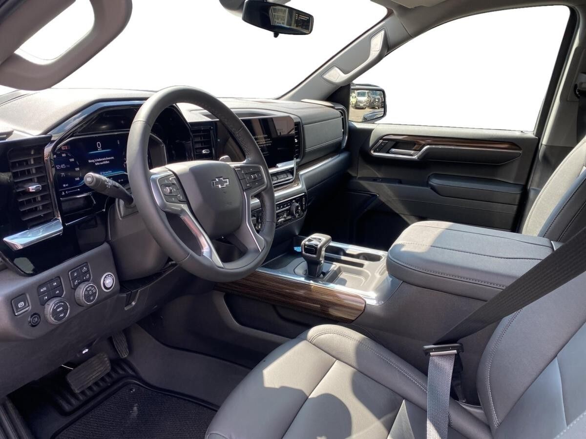 Chevrolet Silverado 1500 4WD LT TRAIL BOSS 6.2L V8