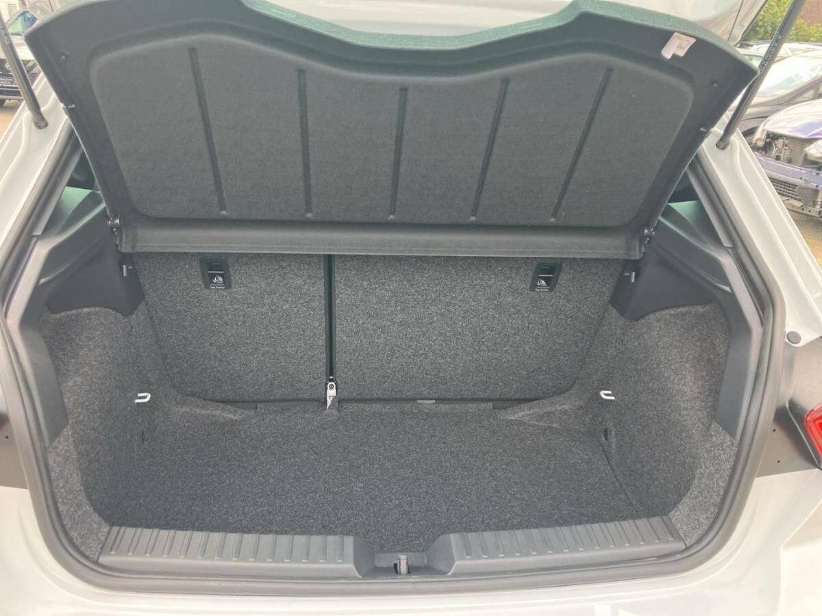 Seat Ibiza FR Black Edition 1.0 TSI 7-Gang-DSG Pano/Navi/SHZ/PDC