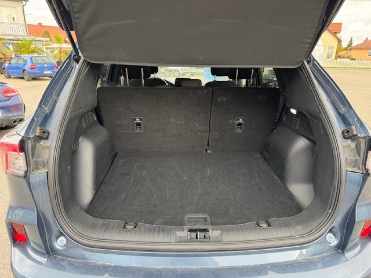 Ford Kuga 2.0 EcoBlue aut. 2WD ST-Line/DAB/SHZ/KAMERA/+