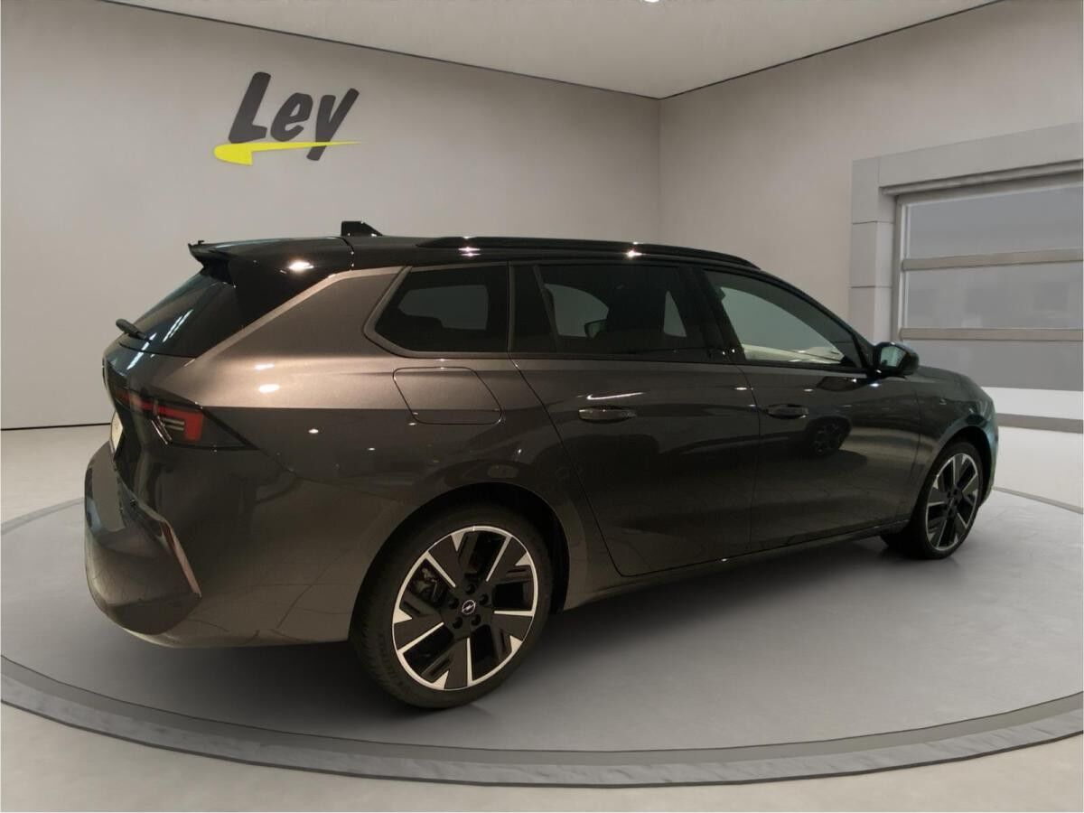Opel Astra Sports Tourer 115 kW GS