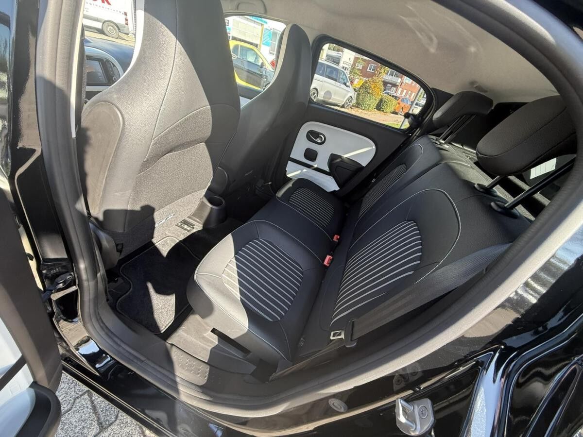 Renault Twingo Techno E-Tech *Allwetterreifen*