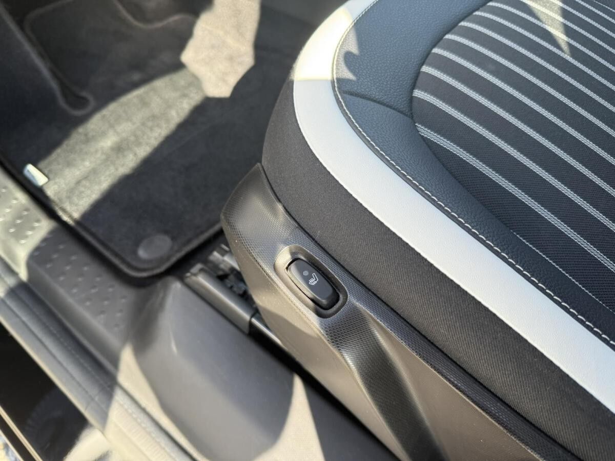 Renault Twingo Techno E-Tech *Allwetterreifen*