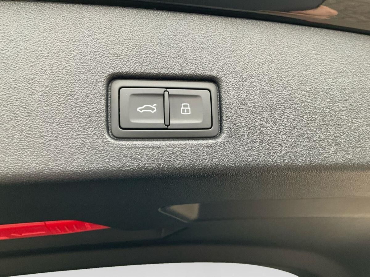 Audi Q4 e-tron 45 advanced Matrix AHK Pano HUD 360°