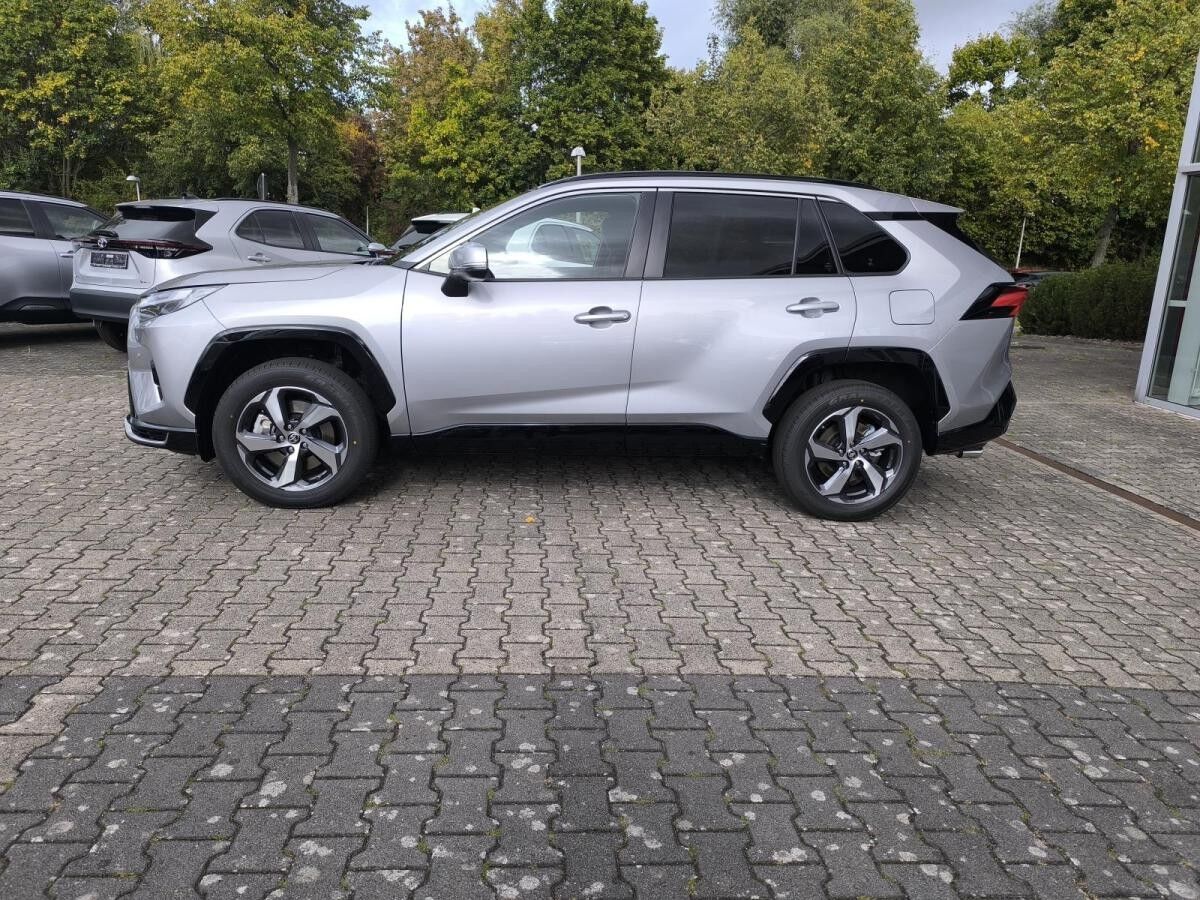 Toyota RAV 4 Plug-in-Hybrid Teamplayer (XA5)