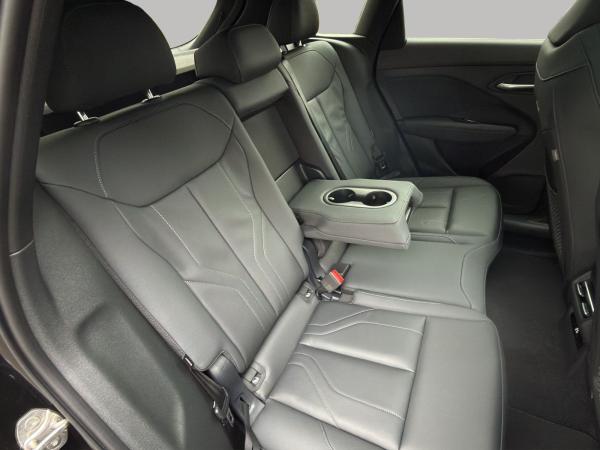 Audi Q3 SUV TFSI S tronic+PANO+LED+S LINE