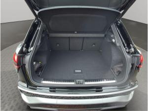 Audi Q3 SUV TFSI S tronic+PANO+LED+S LINE