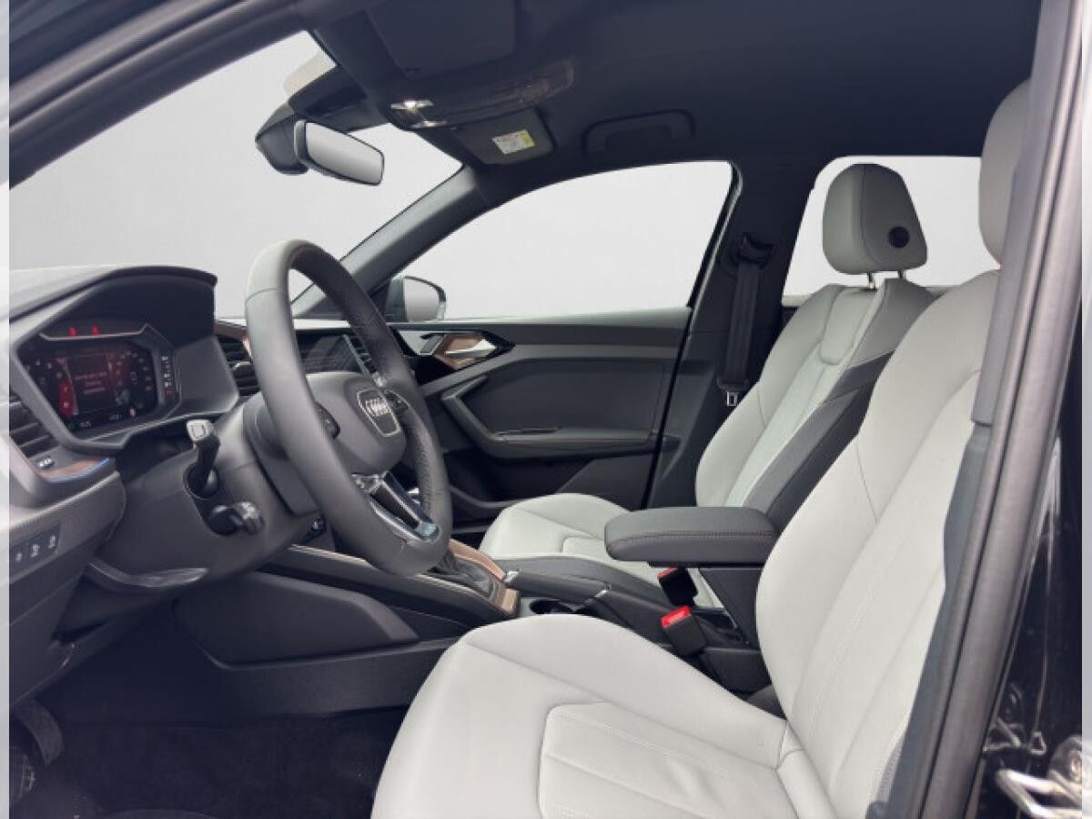 Audi A1 Sportback*S line*uPE:€ 35.765,-*helles Leder*Navi plus*LED*Alu*Assistpaket*Sportsitze*Sitzhzg.*