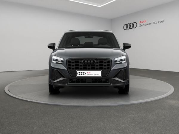 Audi Q2 S line Matrix LED CarPlay Leder RÜ 19"
