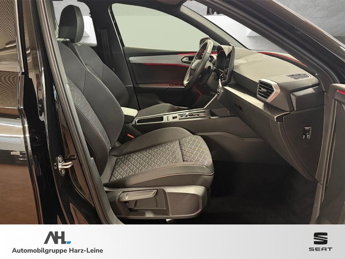 Seat Leon Sportstourer 2.0 TDI FR DSG AHK Navi ACC RFK LED