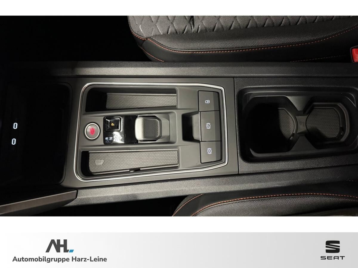 Seat Leon Sportstourer 2.0 TDI FR DSG AHK Navi ACC RFK LED