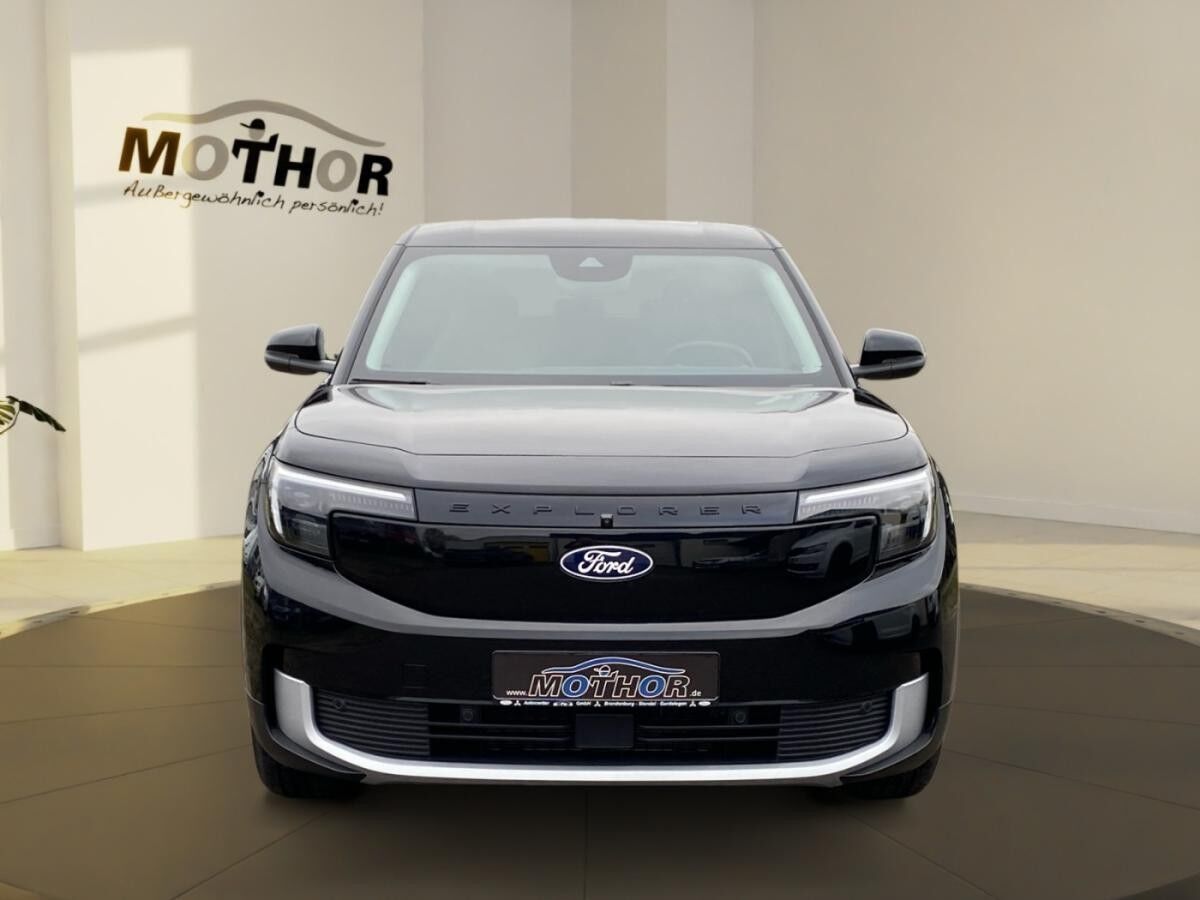 Ford Explorer Extended 79kWh Allrad 340 PS