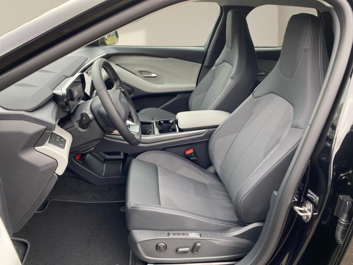 Ford Explorer Extended 79kWh Allrad 340 PS