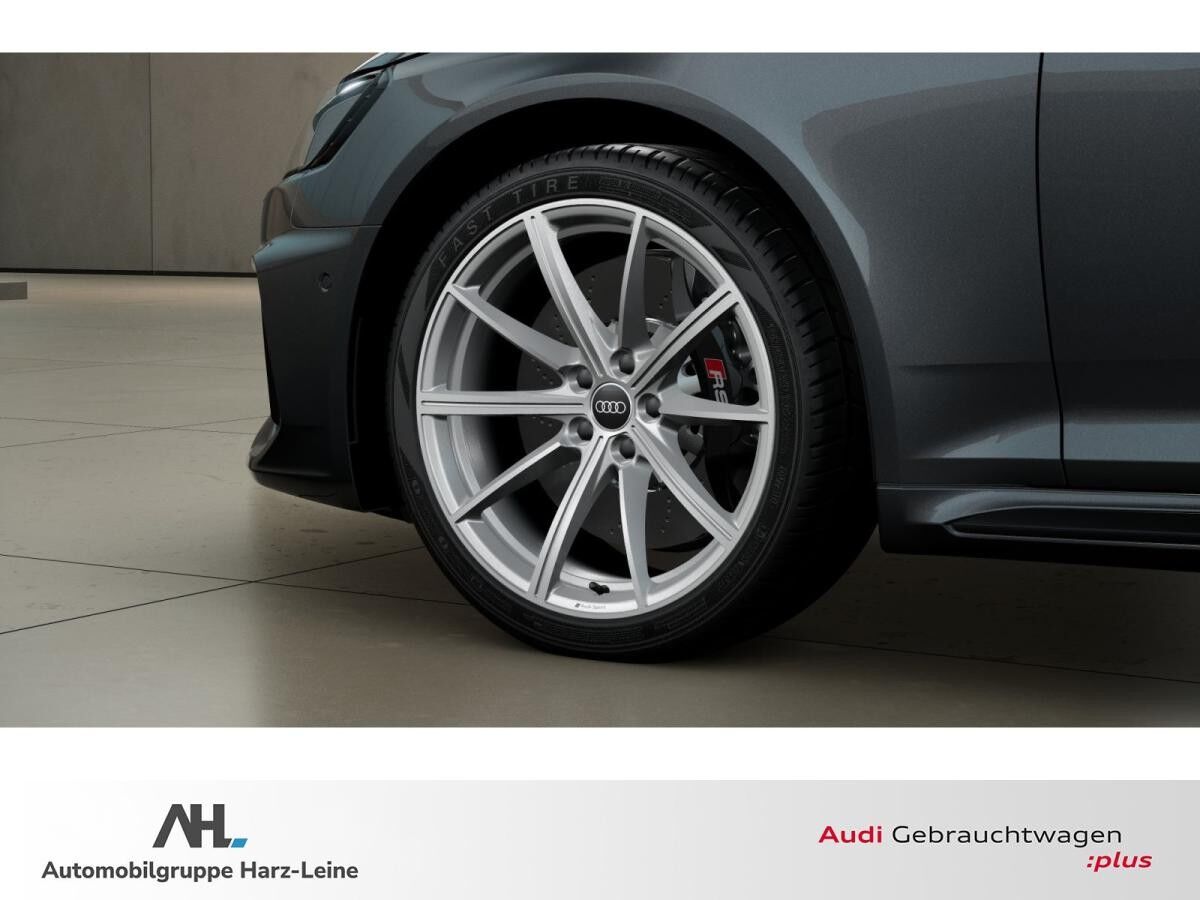 Audi RS4 Avant TFSI quattro B&O Smartphone Interface RFK