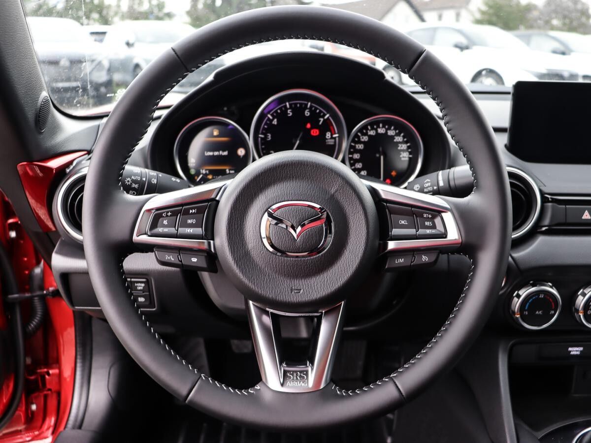 Mazda MX-5 2024 SKYACTIV-G 132 1.5L 6MT RWD Exclusive-line