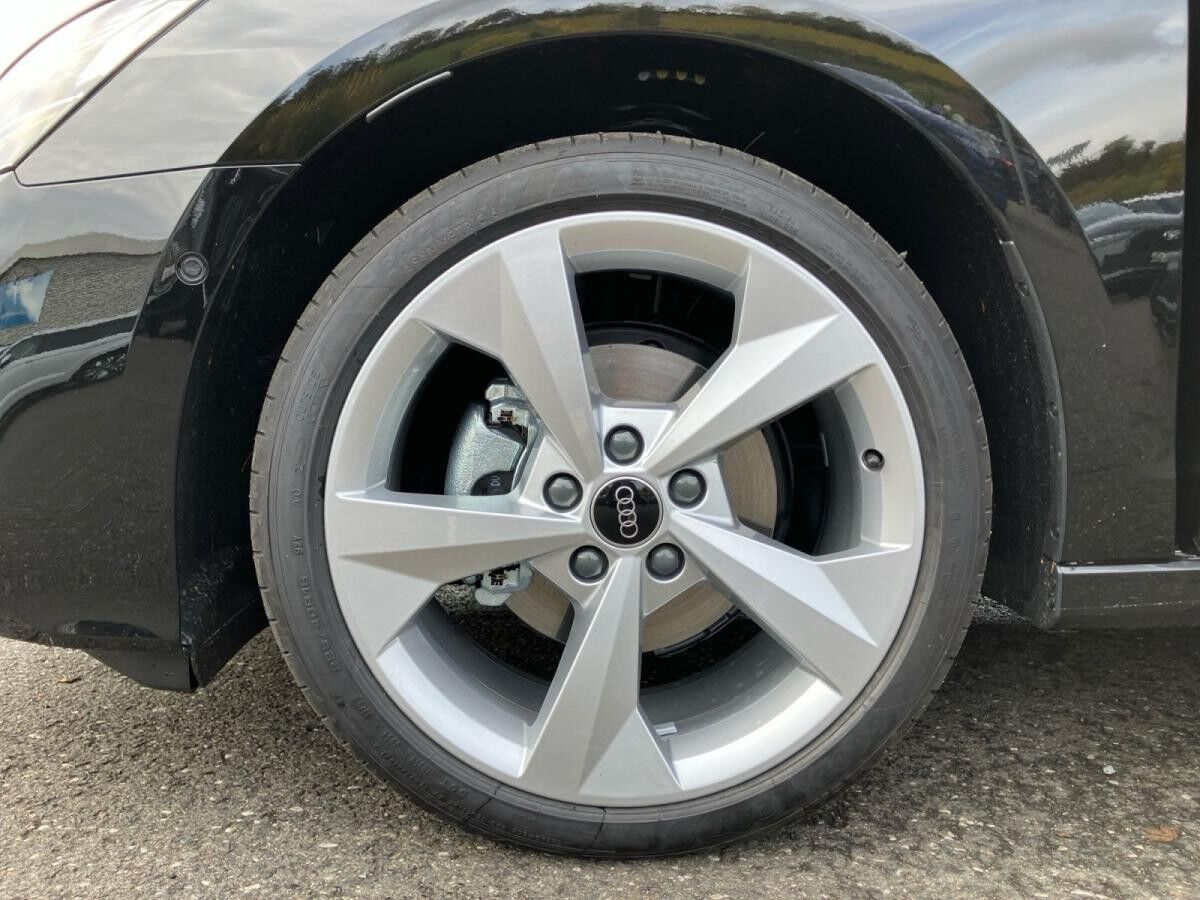 Audi A3 Sportback advanced TFSI S-tronic / Navi+, LED