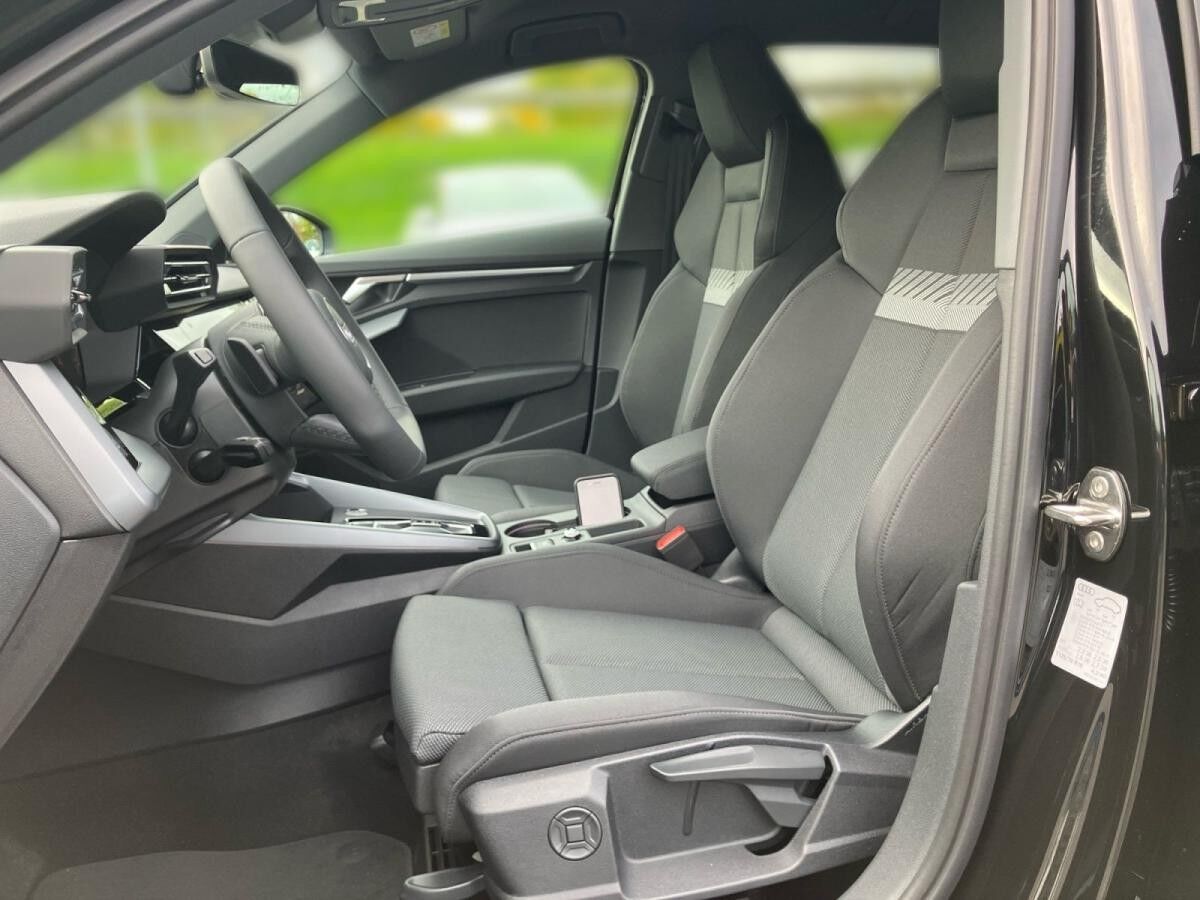 Audi A3 Sportback advanced TFSI S-tronic / Navi+, LED