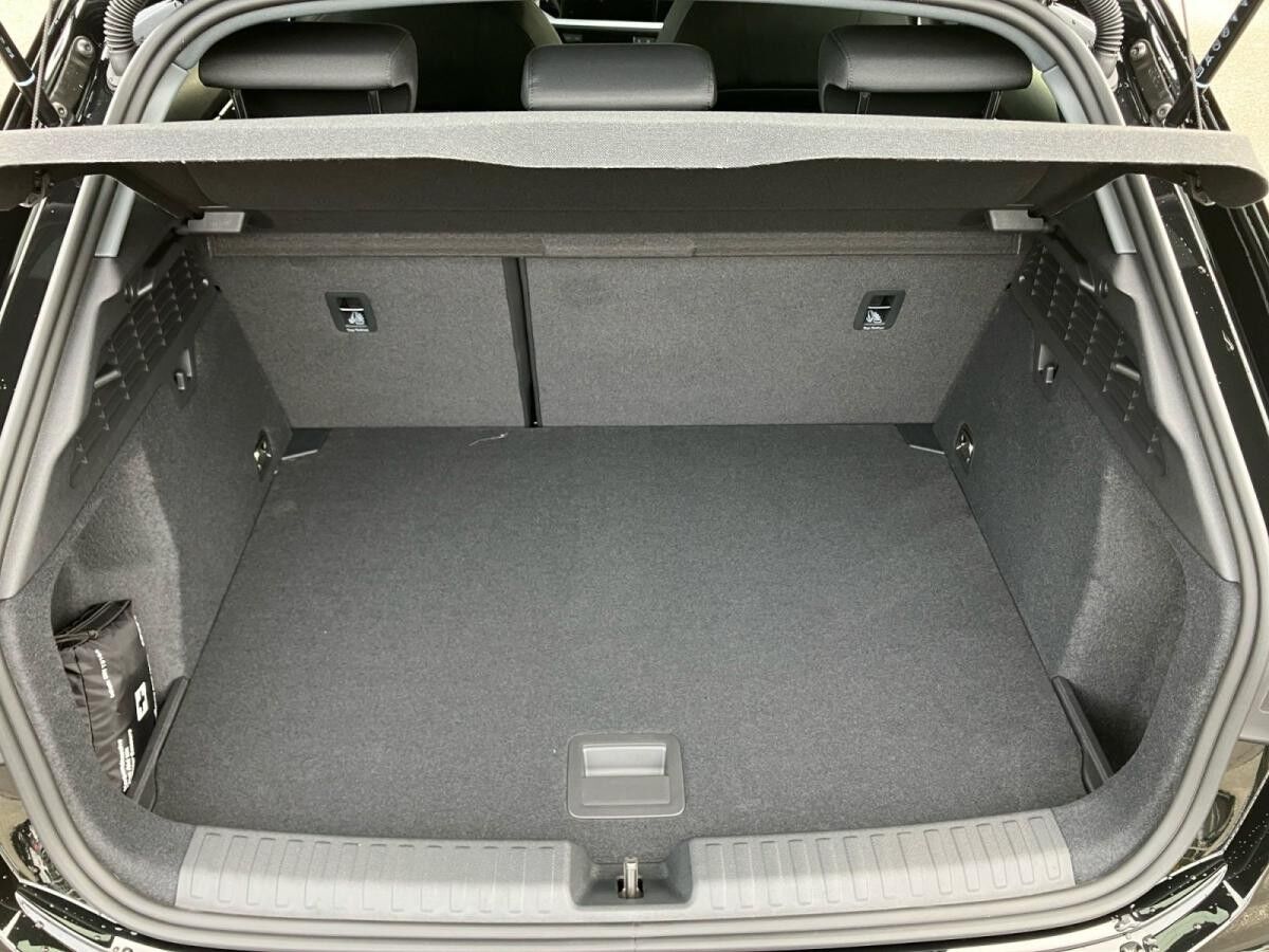 Audi A3 Sportback advanced TFSI S-tronic / Navi+, LED