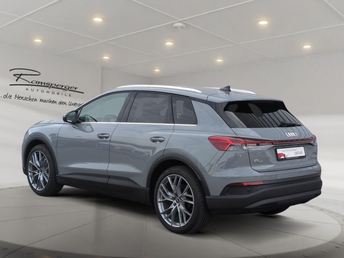 Audi Q4 e-tron 45 S line, Matrix, AHK, 360 Grad, Standklima