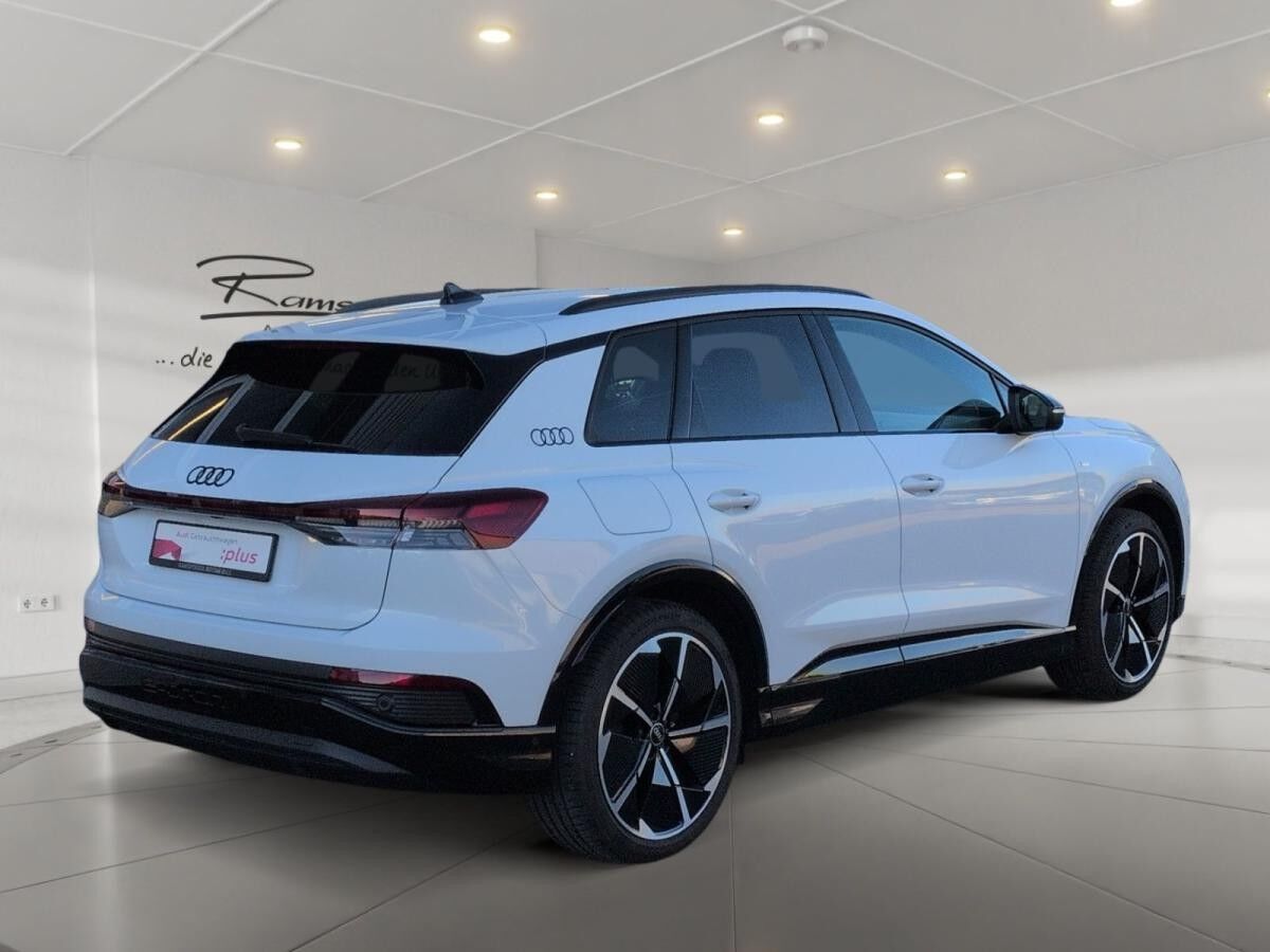 Audi Q4 e-tron 45 S line, AHK, Matrix, 360 Grad, Standklima,