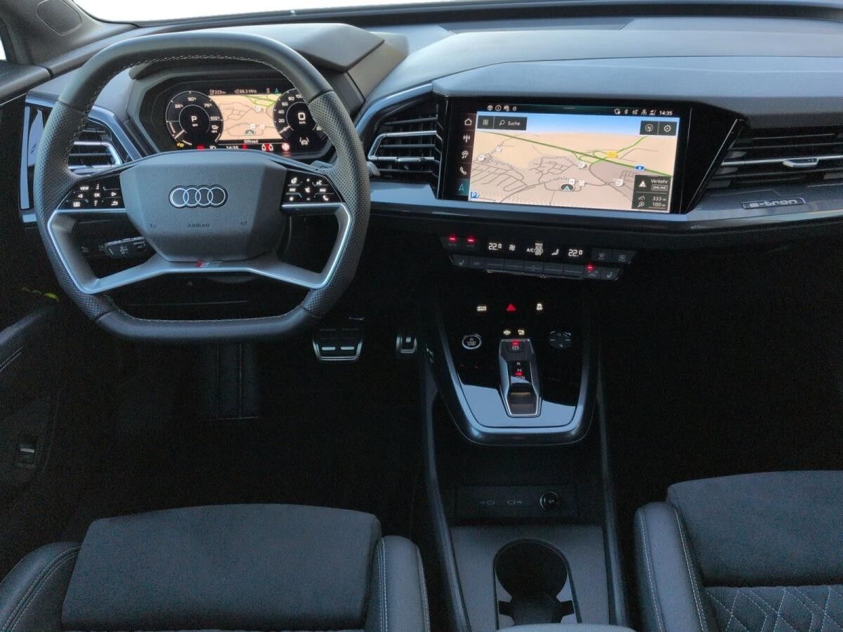 Audi Q4 e-tron 45 S line, AHK, Matrix, 360 Grad, Standklima,