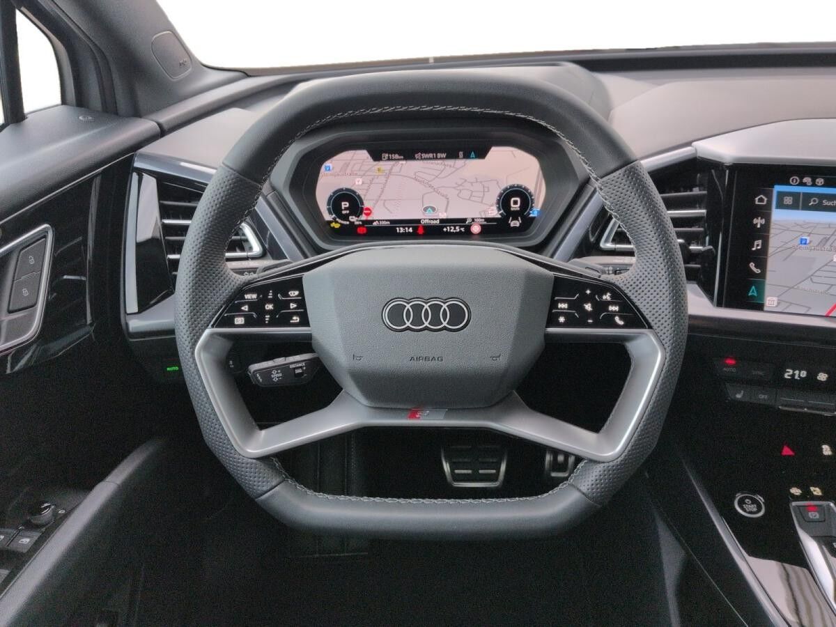 Audi Q4 e-tron 45 S line, Matrix, AHK, 360 Grad, Standklima