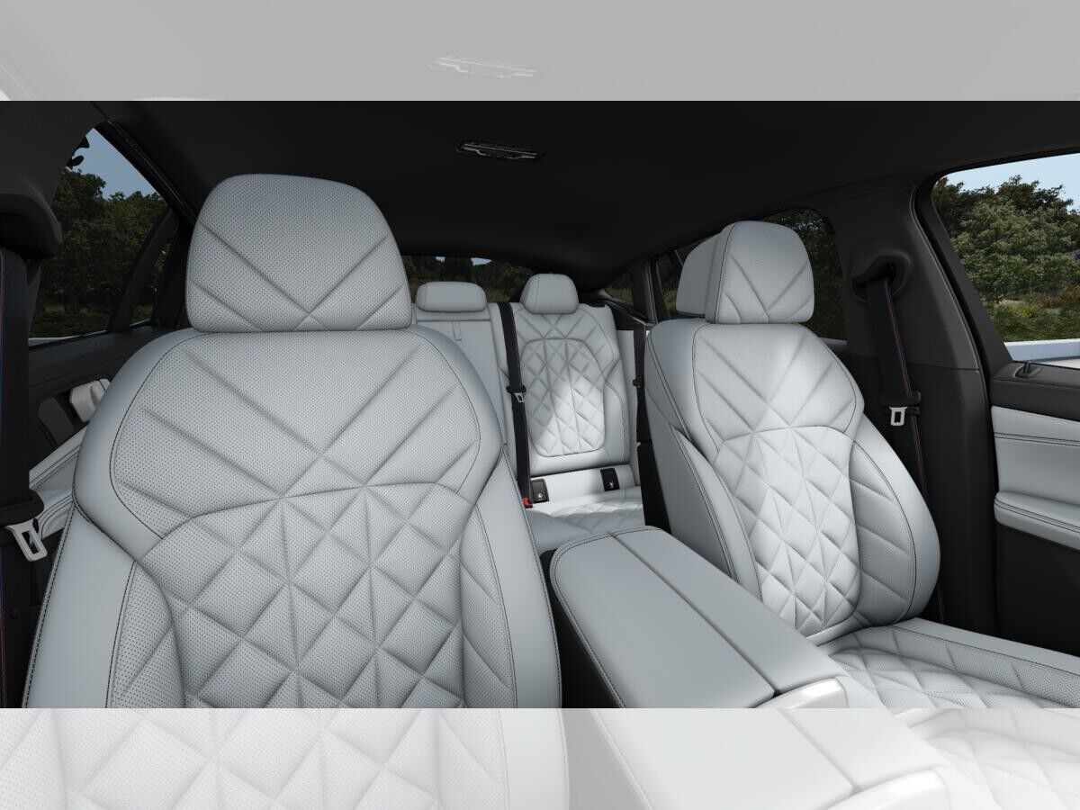 BMW X6 M60i xDrive inkl. Innovationspaket, Komfortpaket, Exklusiv Paket, uvm. - Sofort Verfügbar!