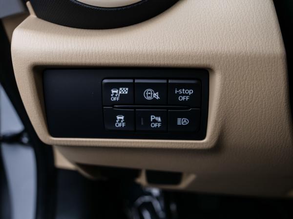 Mazda MX-5 2024 SKYACTIV-G 132 1.5L 6MT RWD Kazari RF