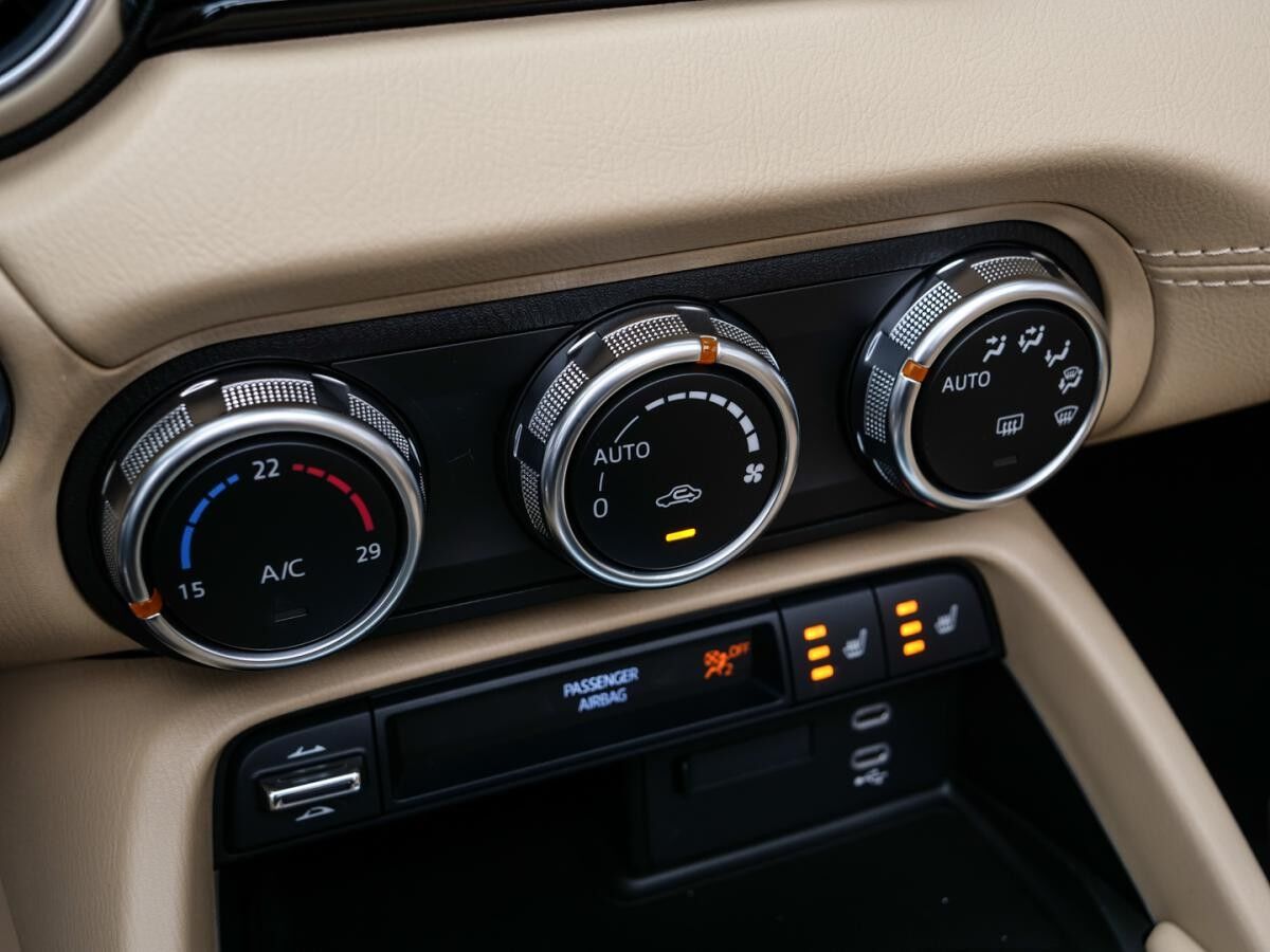 Mazda MX-5 2024 SKYACTIV-G 132 1.5L 6MT RWD Kazari RF