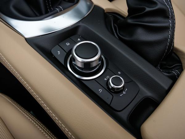 Mazda MX-5 2024 SKYACTIV-G 132 1.5L 6MT RWD Kazari RF