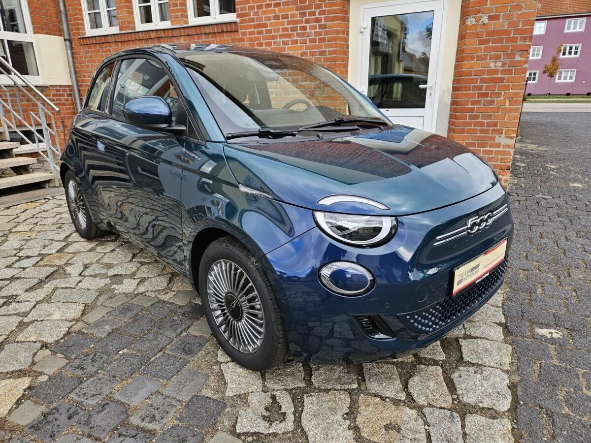 Fiat 500e Icon - sofort verfügbar - Komfort Paket - verschiedene Farben