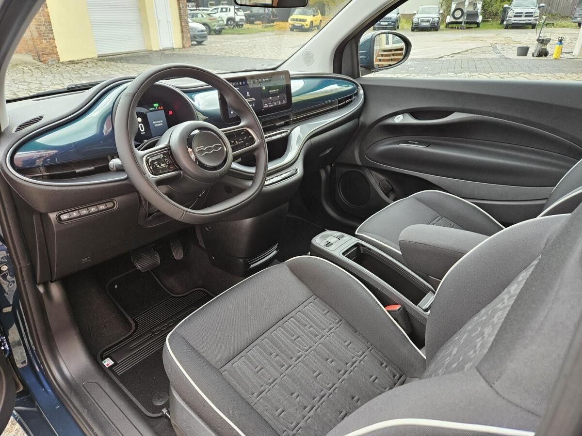 Fiat 500e Icon - sofort verfügbar - Komfort Paket - verschiedene Farben
