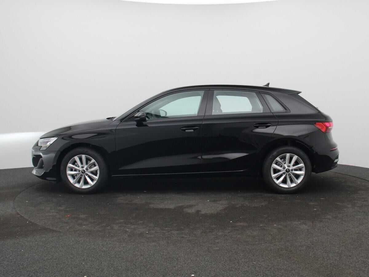 Audi A3 Sportback TFSI / MMI-Navi, ParkAssi, LED, RFK