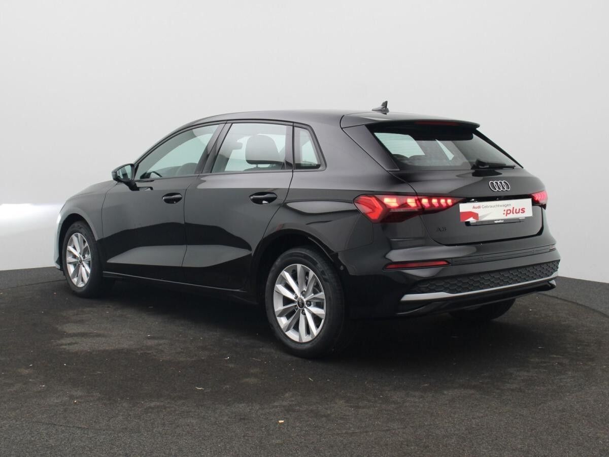 Audi A3 Sportback TFSI / MMI-Navi, ParkAssi, LED, RFK